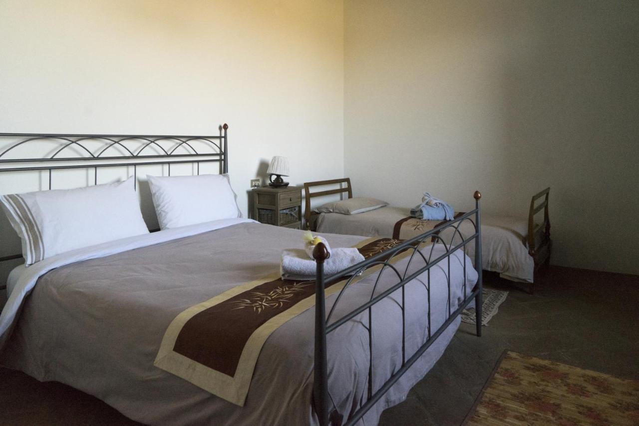 Agriturismo La Morosina อับเบียเตกรัสโซ ภายนอก รูปภาพ